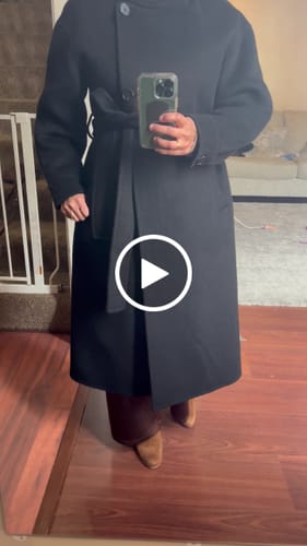 Customer video review of LILY Premium Lambswool Camel Double-Faced Coat