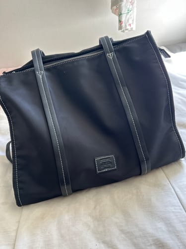 Reseña con foto de un cliente sobre Cartera De Hombro Notebook Nylon Office