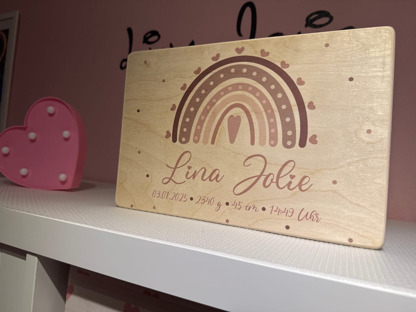 Customer photo review of Personalisierte Erinnerungskiste Regenbogen Herz