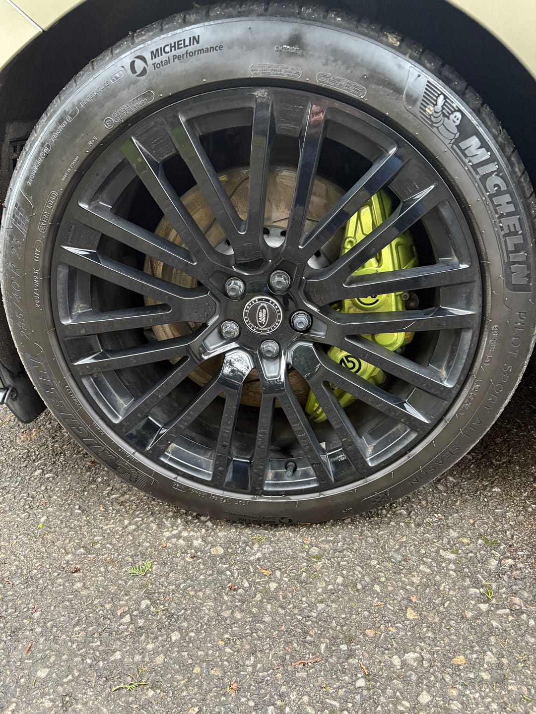 Customer photo review of Revolution - Tyre & Trim Gel