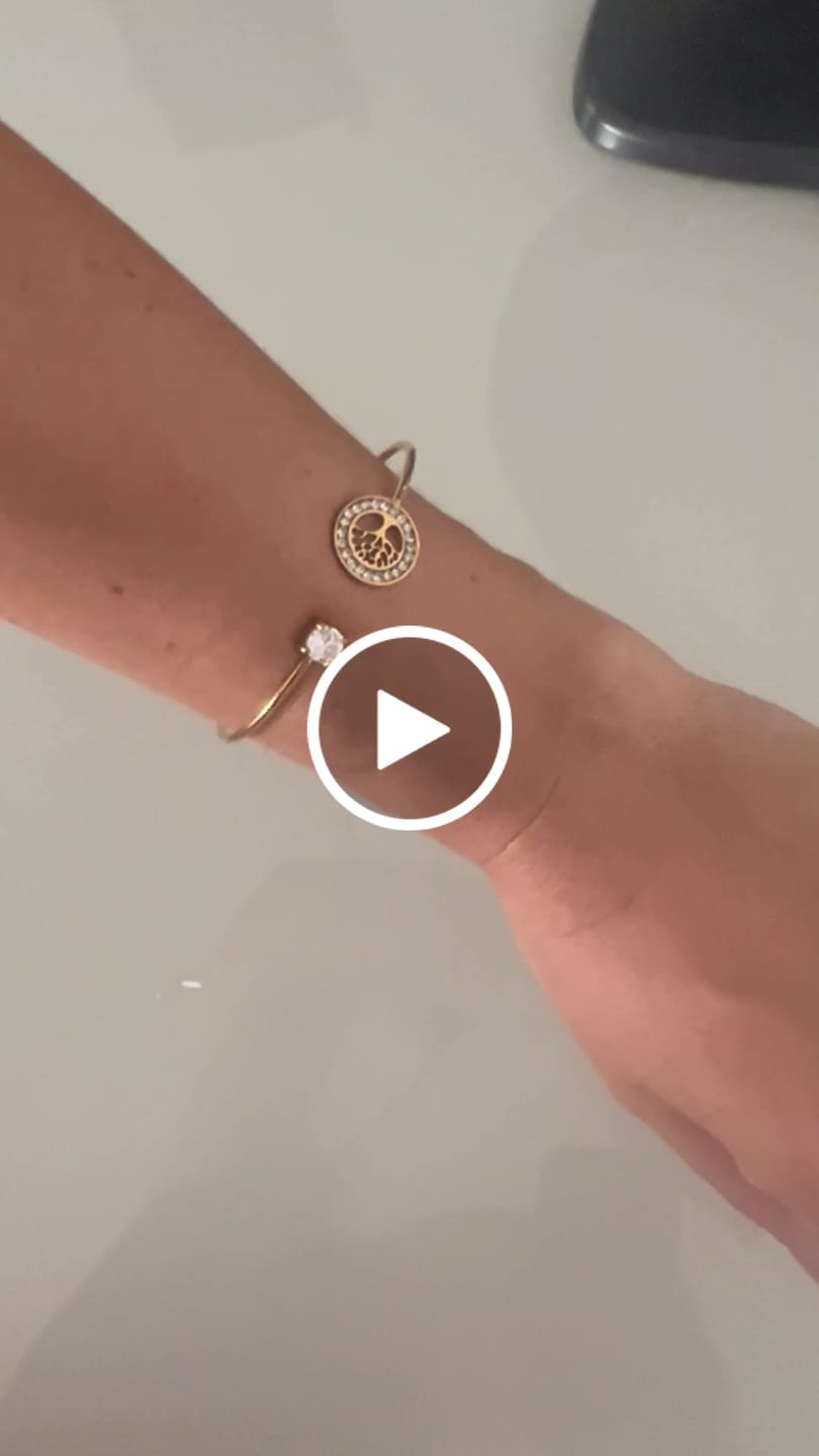 Customer video review of Bracelete Ônix Milão Banhado em Ouro 18k