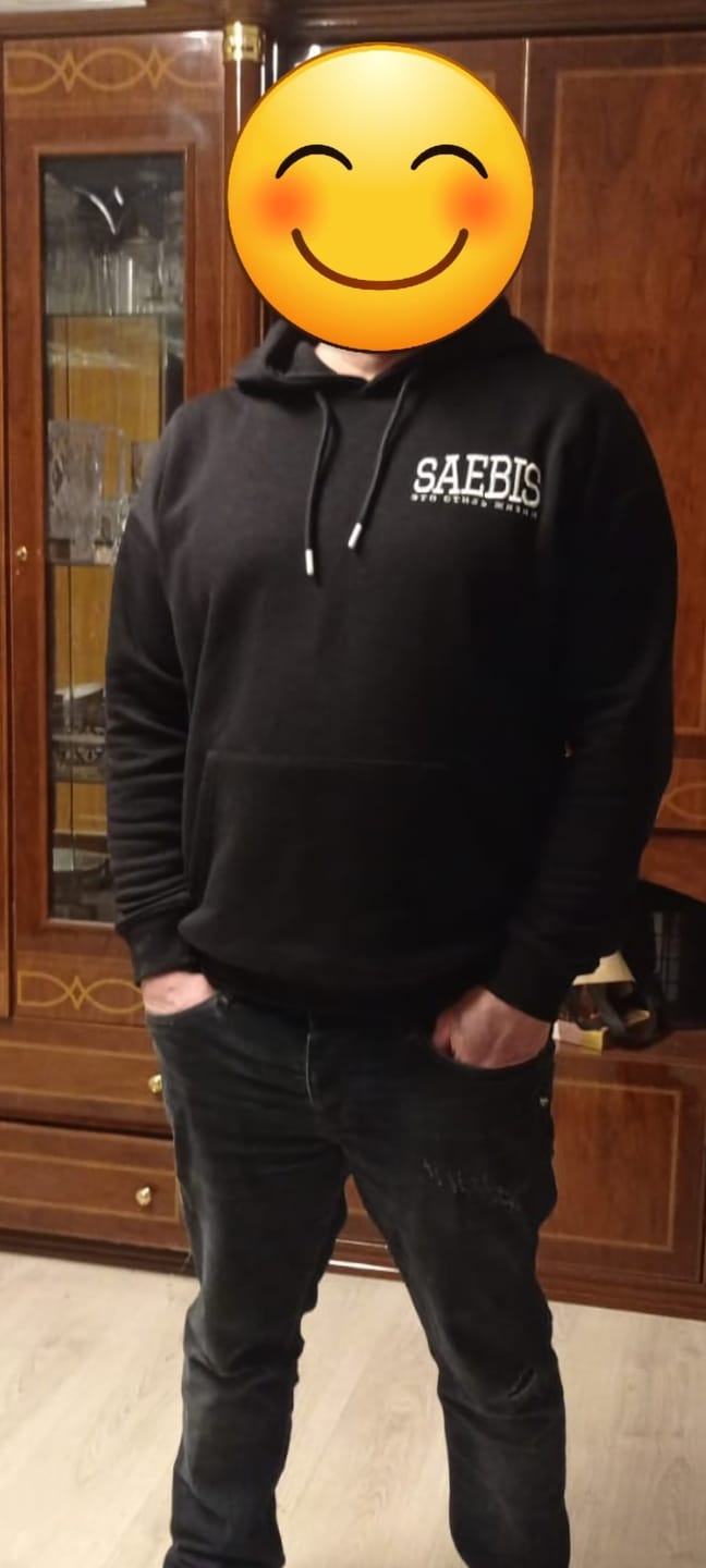 Customer photo review of Lifestyle Herren Hoodie schwarz mit Stickerei by SAEBIS®