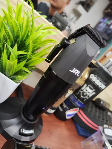 Customer photo review of Clipper JRL Onyx Professional Cordless