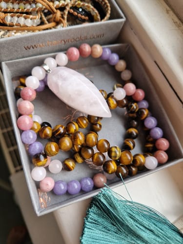 Customer photo review of 108 Natural Tiger Eye Rose Quartz Rhodonite Mala Bead Necklace