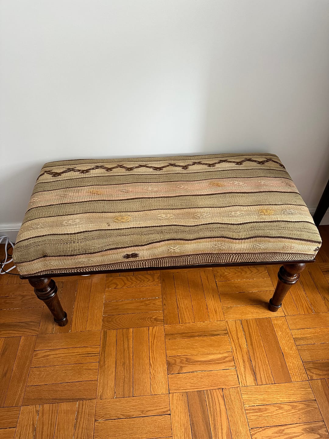 Customer photo review of Upholstered Neutral Kilim Wooden Ottoman - Bench