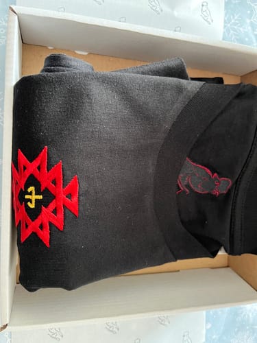 Customer photo review of Тениска "Единство"