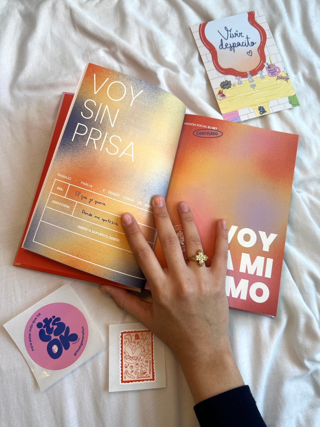 Customer photo review of Feel Good Journal | Portada Mandarina