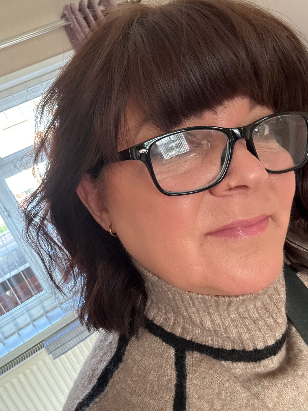 Customer photo review of Essential Earrings Extra Small