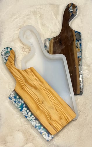 Customer photo review of 17.5x7" Small Free Flow Charcuterie Board Acrylic Router Template