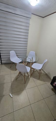 Customer photo review of Comedor Mesa T8 + 4 Sillas Oslo