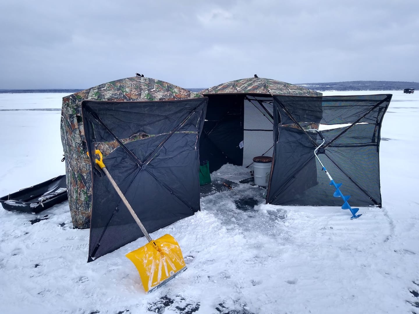 Customer photo review of VisTrilogy 4-6 Person See-Through Deer Turkey Hunting Ground Blinds