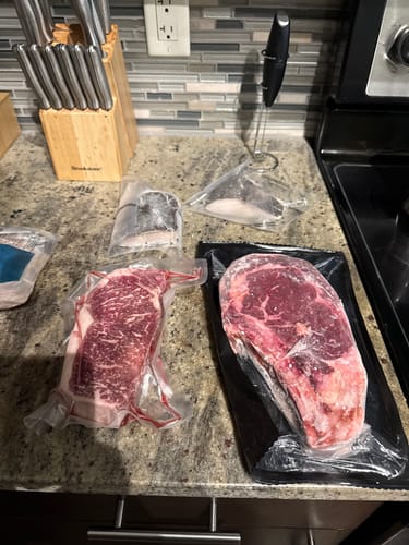 Customer photo review of Ultimate Steak Box 🔥🥩🔥