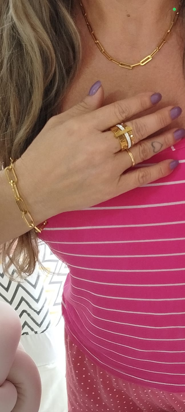Customer photo review of Colar Elos Celina Corrente Banhado em Ouro 18K