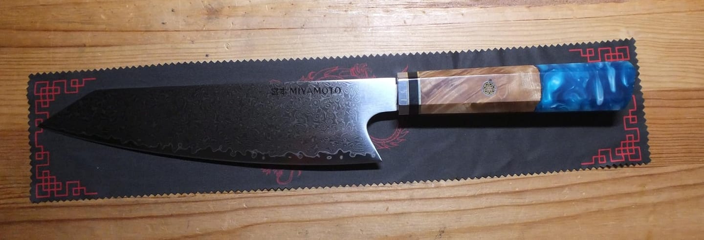 Customer photo review of Miyamoto Damascus Kiritsuke Chef Knife (Blue)