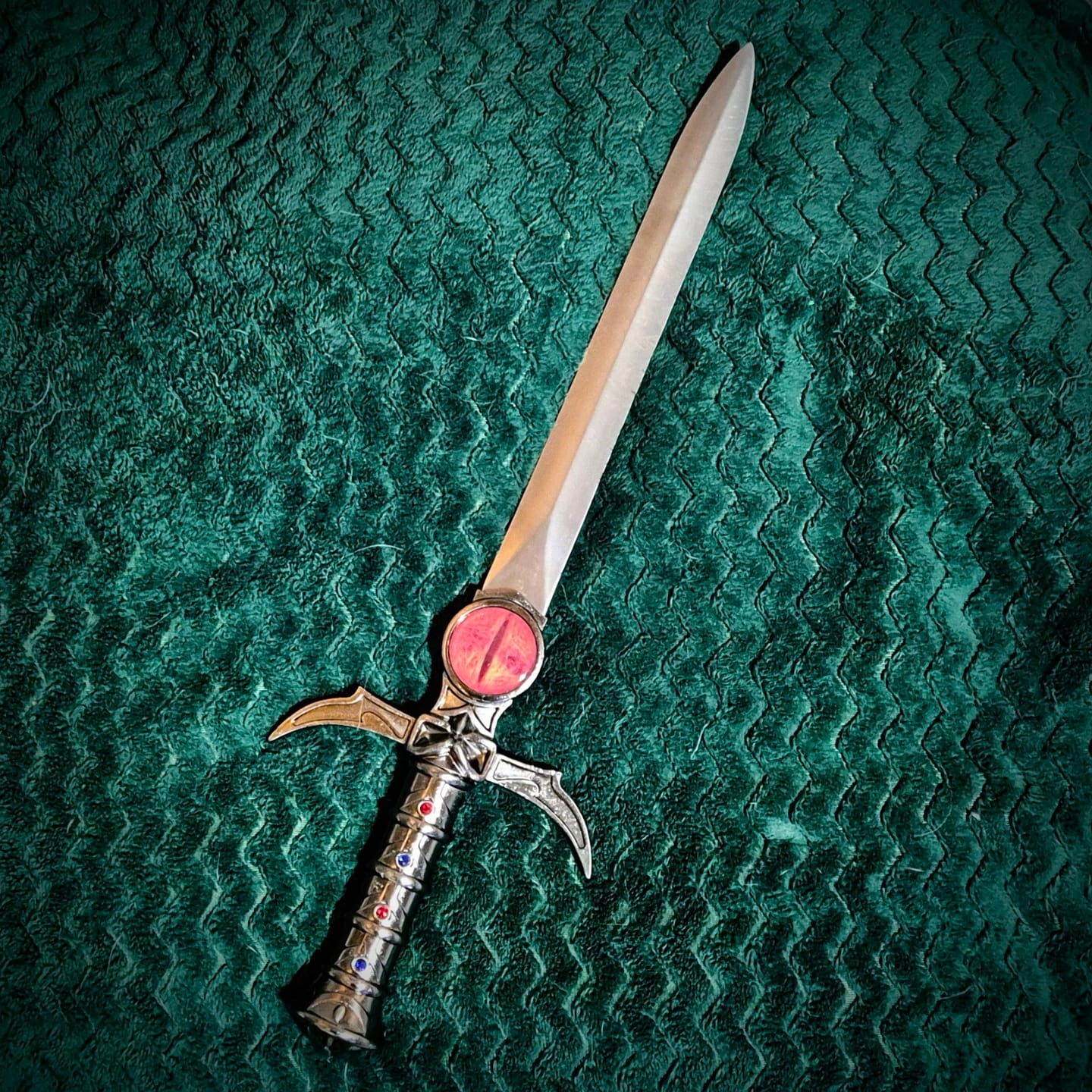 Customer photo review of Thunder Cats Eye Dagger | With Display Stand