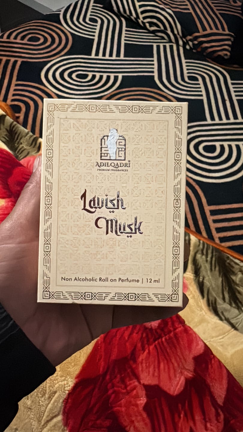 Customer photo review of Lavish Musk Premium Attar Perfume
