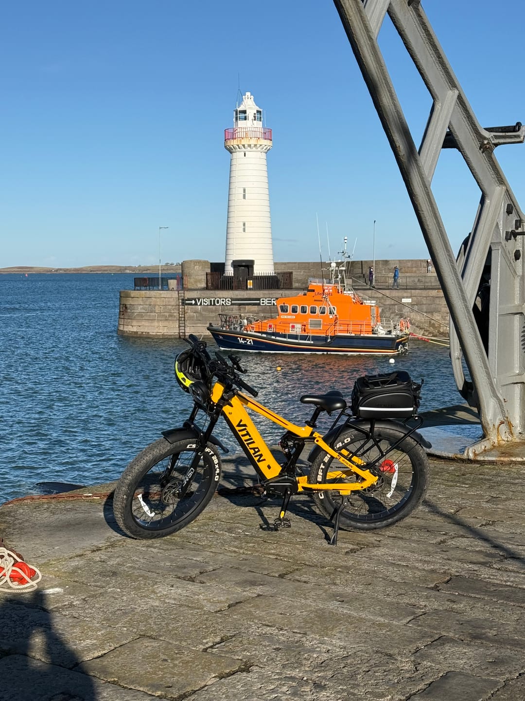 Customer photo review of Rear Rack + Rear Tail Light (for T7)