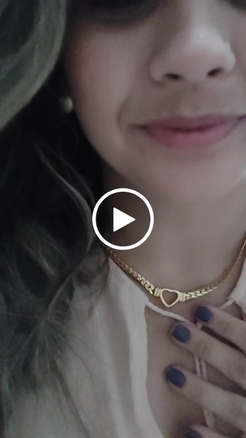 Customer video review of Colar Gargantilha Coração Minimalista Banhado em Ouro 18K