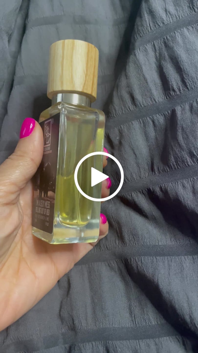 Customer video review of I'm A Sexy Mess Rolling Out Of Bed