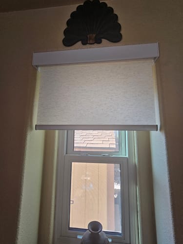 Customer photo review of SmartWings Motorized Light Filtering Roller Shades 70% Blackout Linen