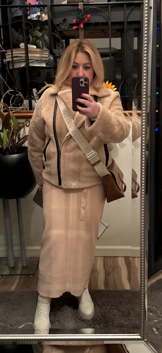 Customer photo review of 472 Genuine shearling jacket JANUARY SPECIAL