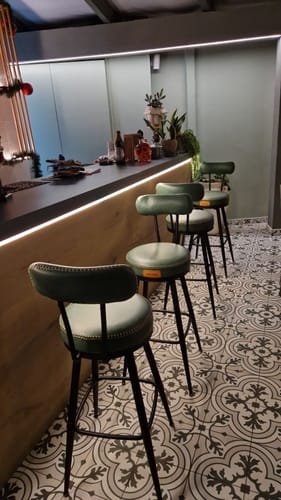 Customer photo review of Σκαμπό για Πάσο Κουζίνας Σετ 2 τεμ. Μπαρ Περιστρεφόμενα EKHO Ύψους Καθίσματος 76 εκ LB-C889C01