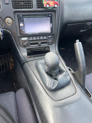 Customer photo review of MR2Heaven Premium 350 Grams Performance Weighted Hand Crafted Leather Shift Knob