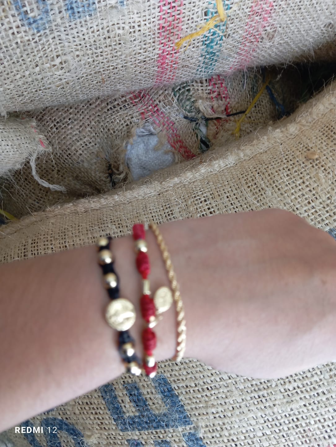 Customer photo review of Pulseras Lazo en Oro laminado 18k Para Pareja