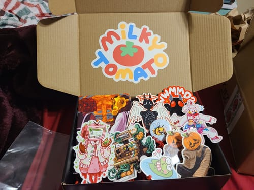 Customer photo review of Creepy Mystery Gift Box