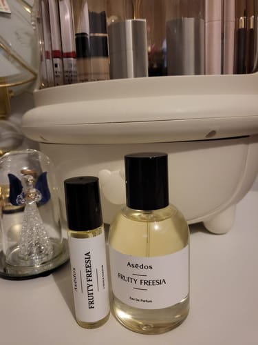 Customer photo review of FRUITY FREESIA PERFUME OIL