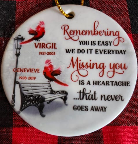 Customer photo review of Cardinals Winter Memorial Personalized Circle Ornament