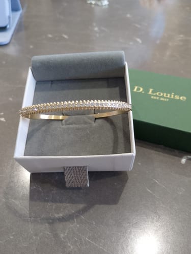 Customer photo review of Crested Bangle