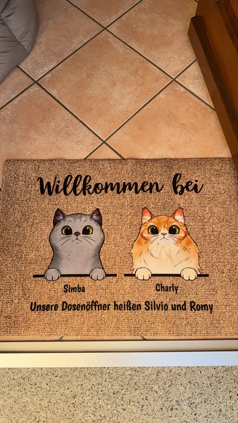 Customer photo review of Willkommen bei neugierigen Katzen - Individuelle Fußmatte