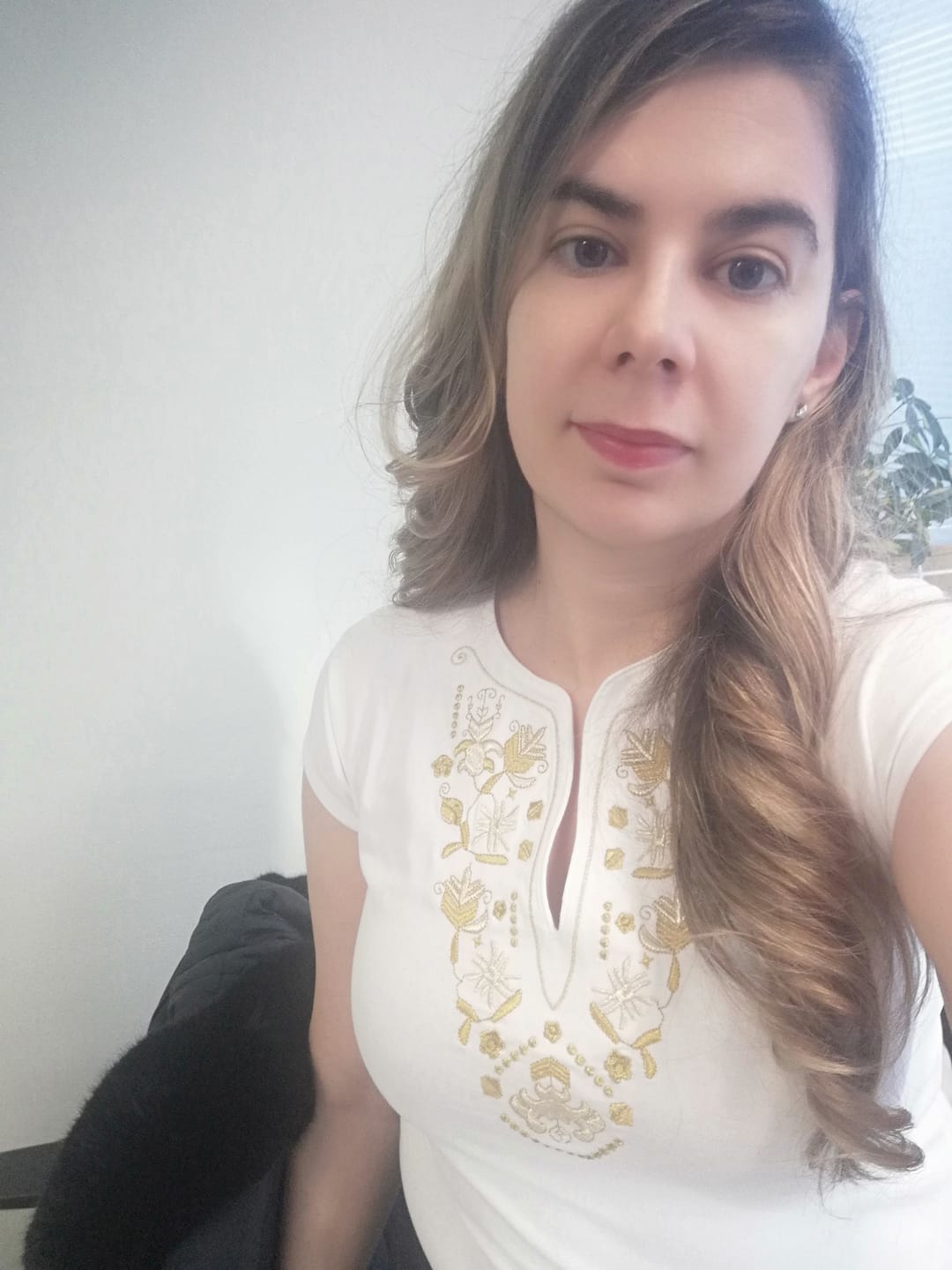 Customer photo review of Тениска с V деколте - "Самоковска"