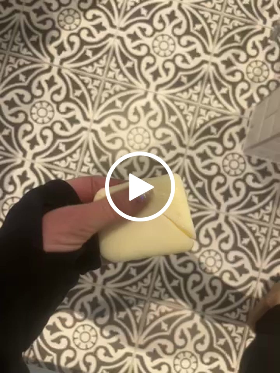 Customer video review of Grass-Fed Tallow Soap | Moisturising Cleansing Bar