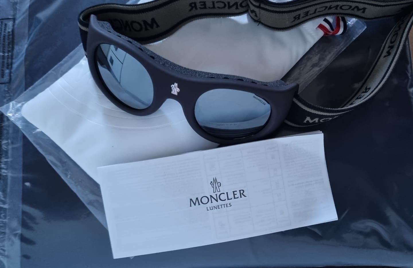 Customer photo review of Moncler Ski Goggle ML0051 50C 55mm - Brown/Smoke Logo Band