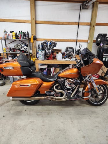 Customer photo review of HR3 Amber Whiskey 2015 Special Hard Saddlebags (Regular) For 14-23 Harley Touring