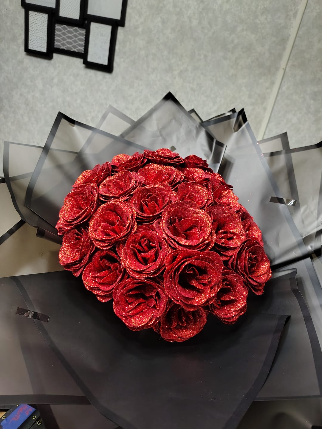 Customer photo review of Glitter Rose Bouquet