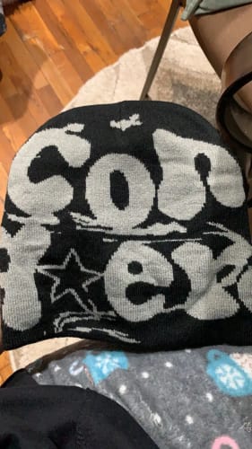 Customer photo review of Vencae™ BEANIE - CONQUER