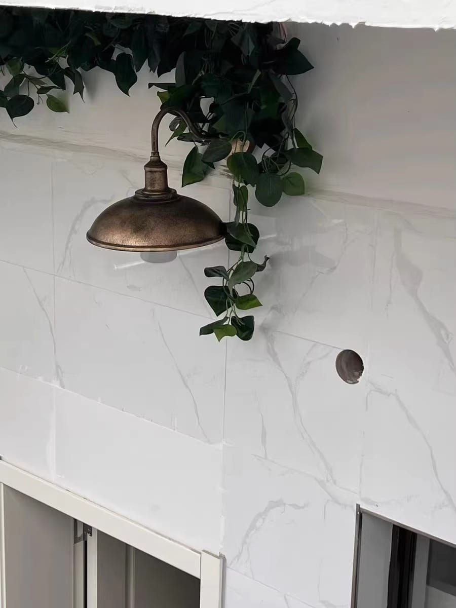 Customer photo review of Arandela de Parede Externa Vintage Estilo Industrial