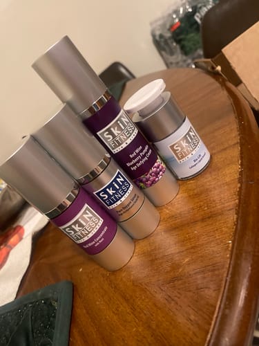 Customer photo review of Red Wine Blueberry Pumpkin Age Defying Cream
