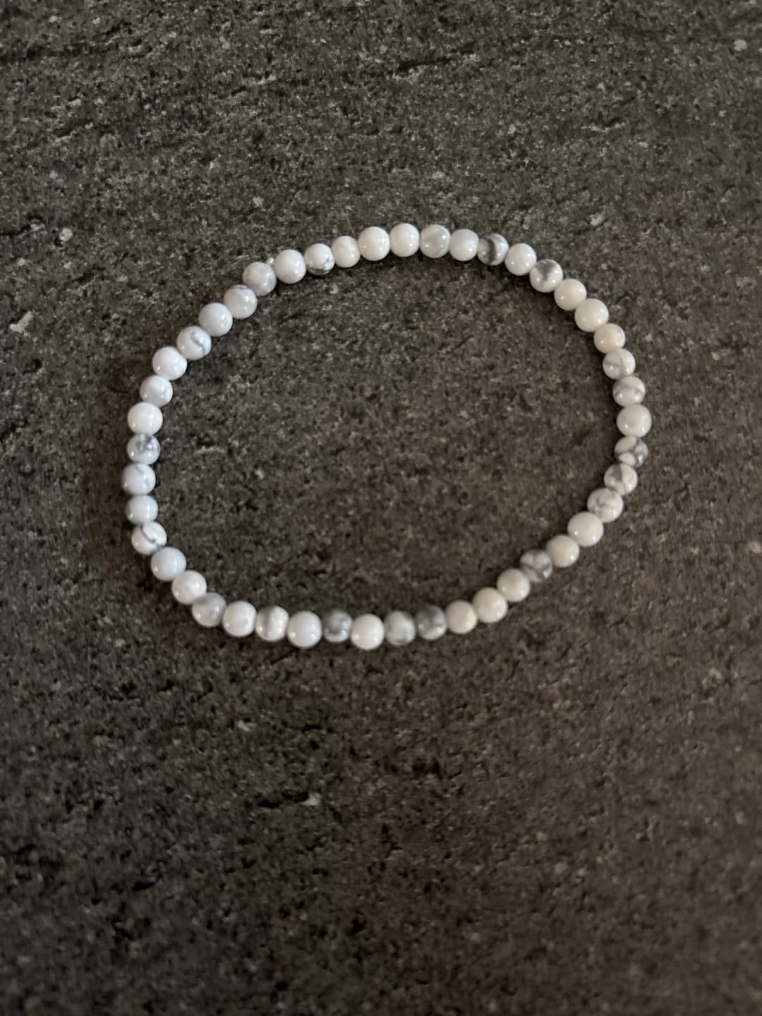 Customer photo review of Bracelet Howlite "Patience"