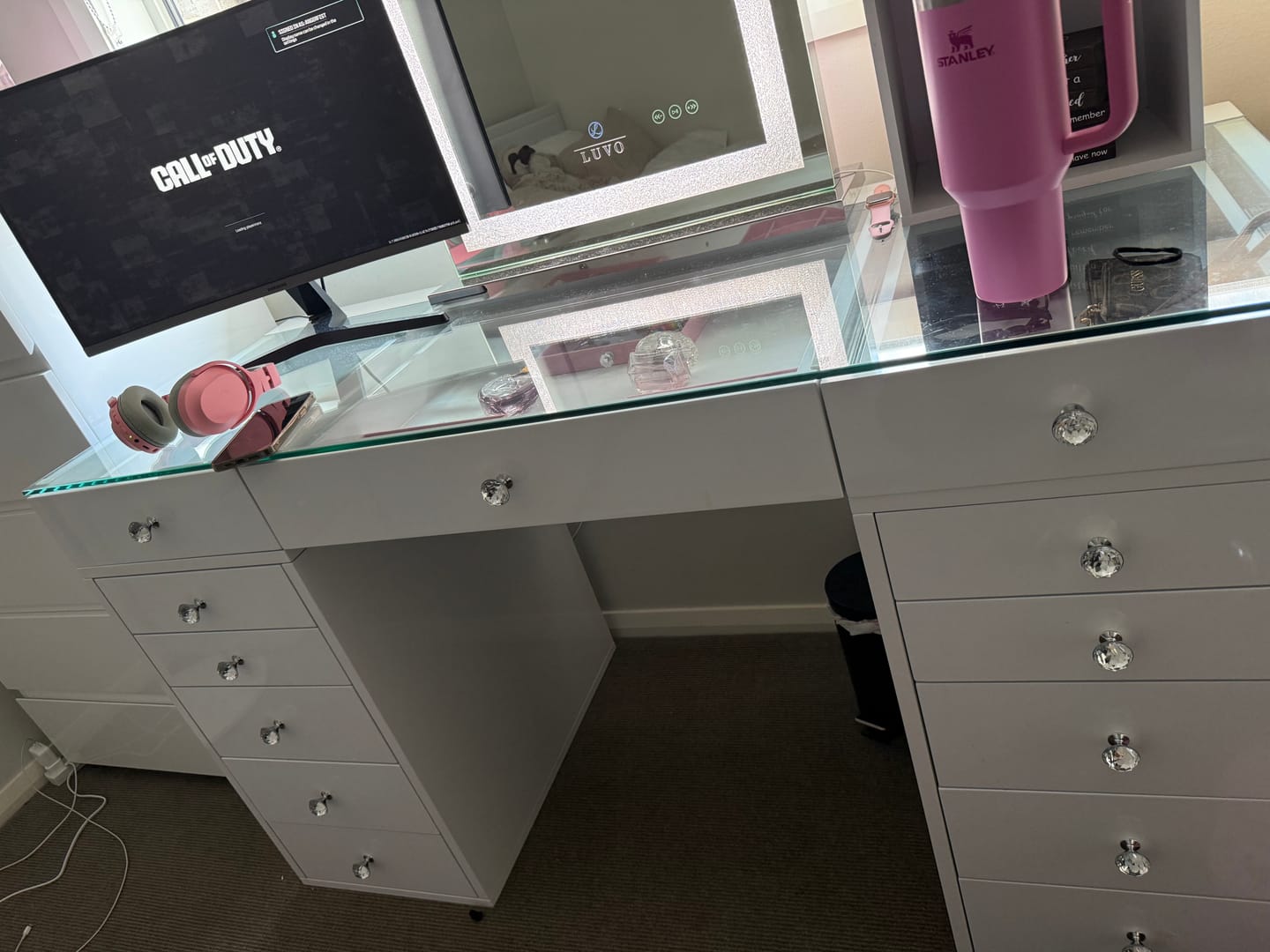 Customer photo review of MILA ROSE Beauty Station - Table Only