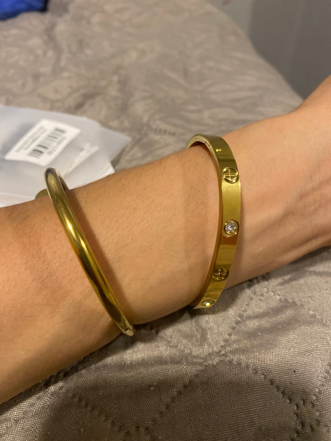 Customer photo review of Bracelete Pedras de Glamour Banhado em Ouro 18k