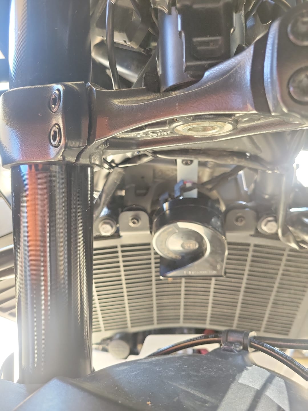 Customer photo review of SoundBomb™ Mini Electromagnetic Low Tone Horn