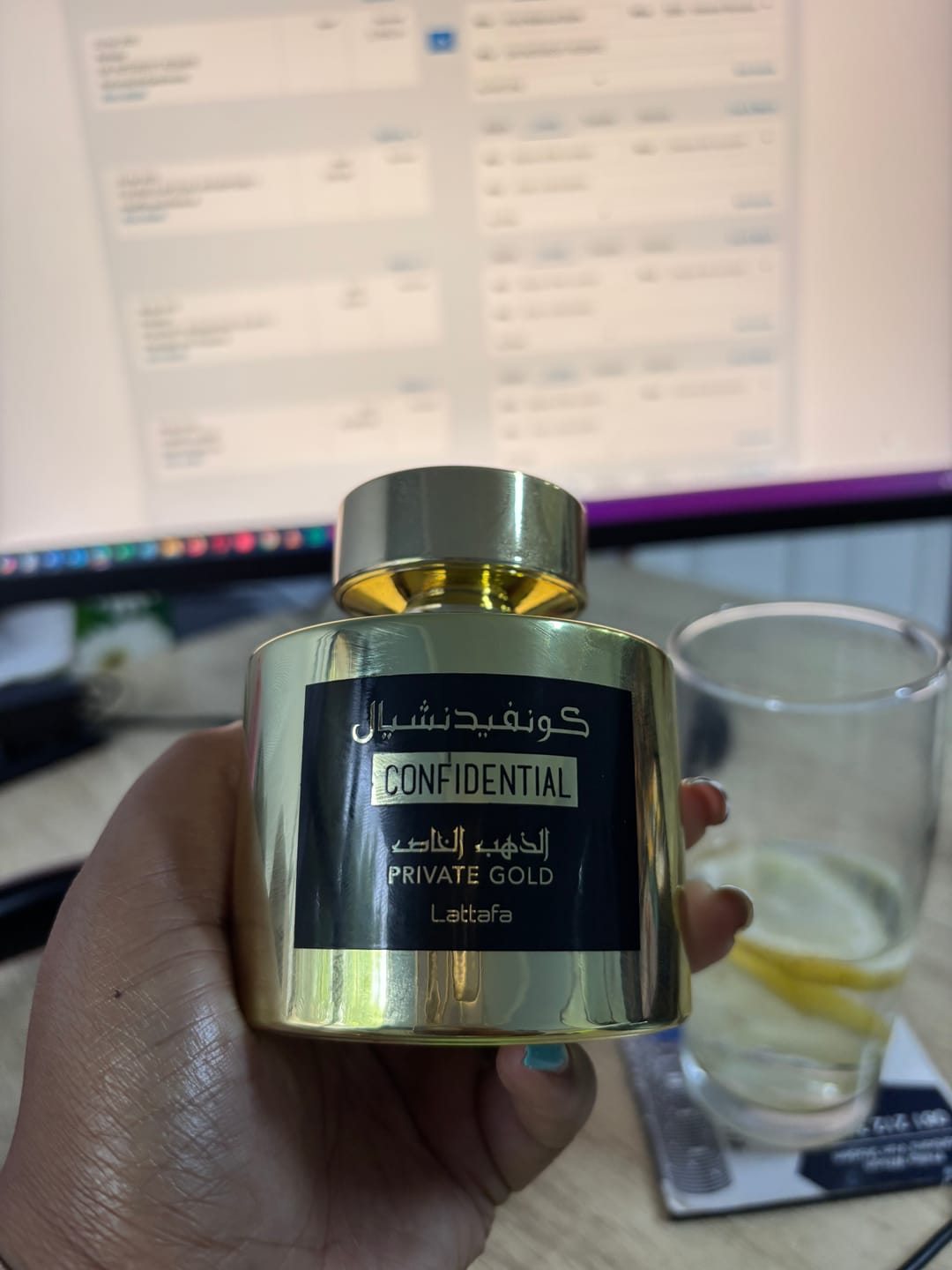 Customer photo review of Confidential Private Gold Lattafa Perfumes 100ml