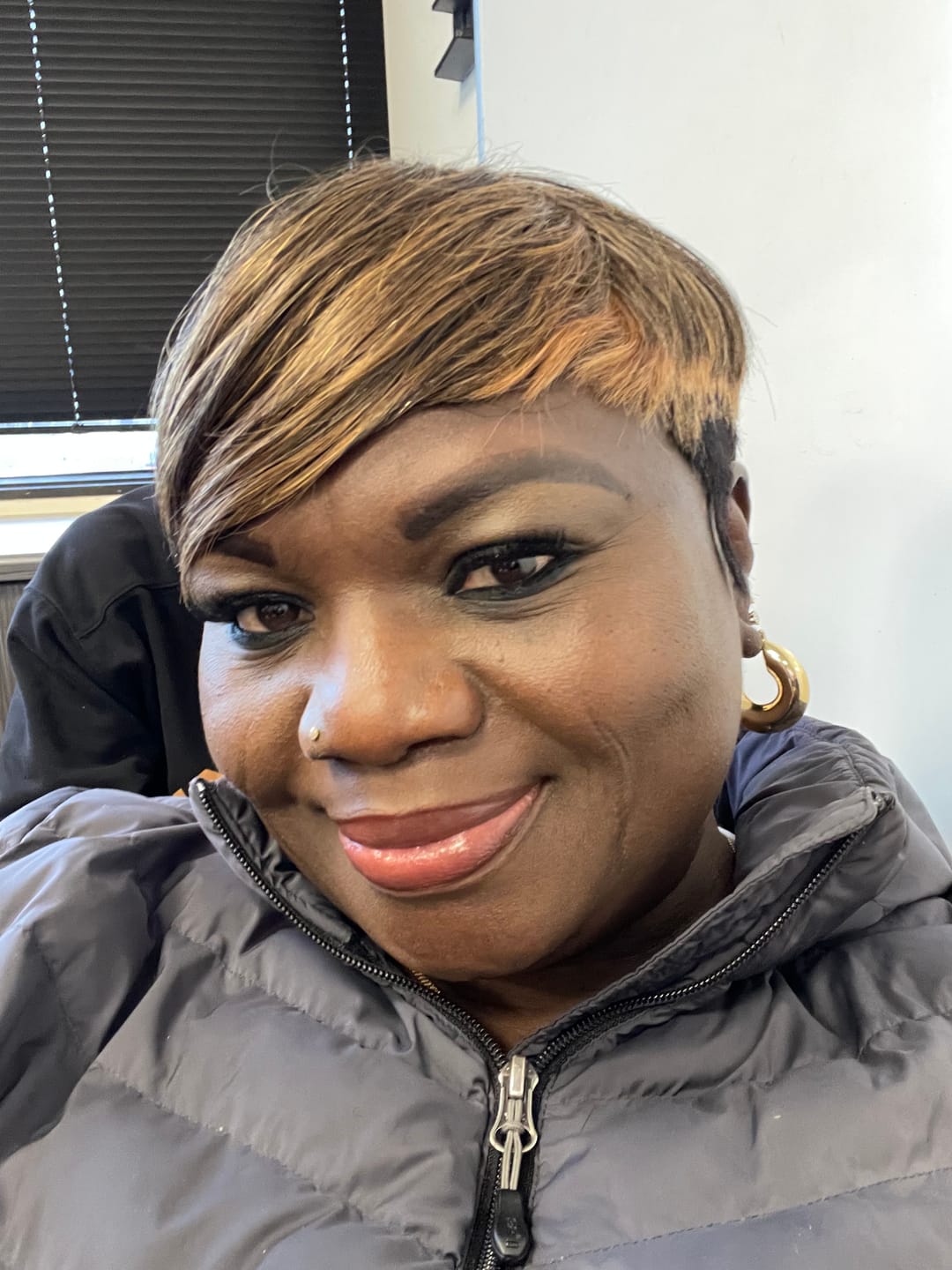 Customer photo review of Outre Velvet 100% Remi Human Hair Weave TARA123 - 27 Pcs (Closure Included)