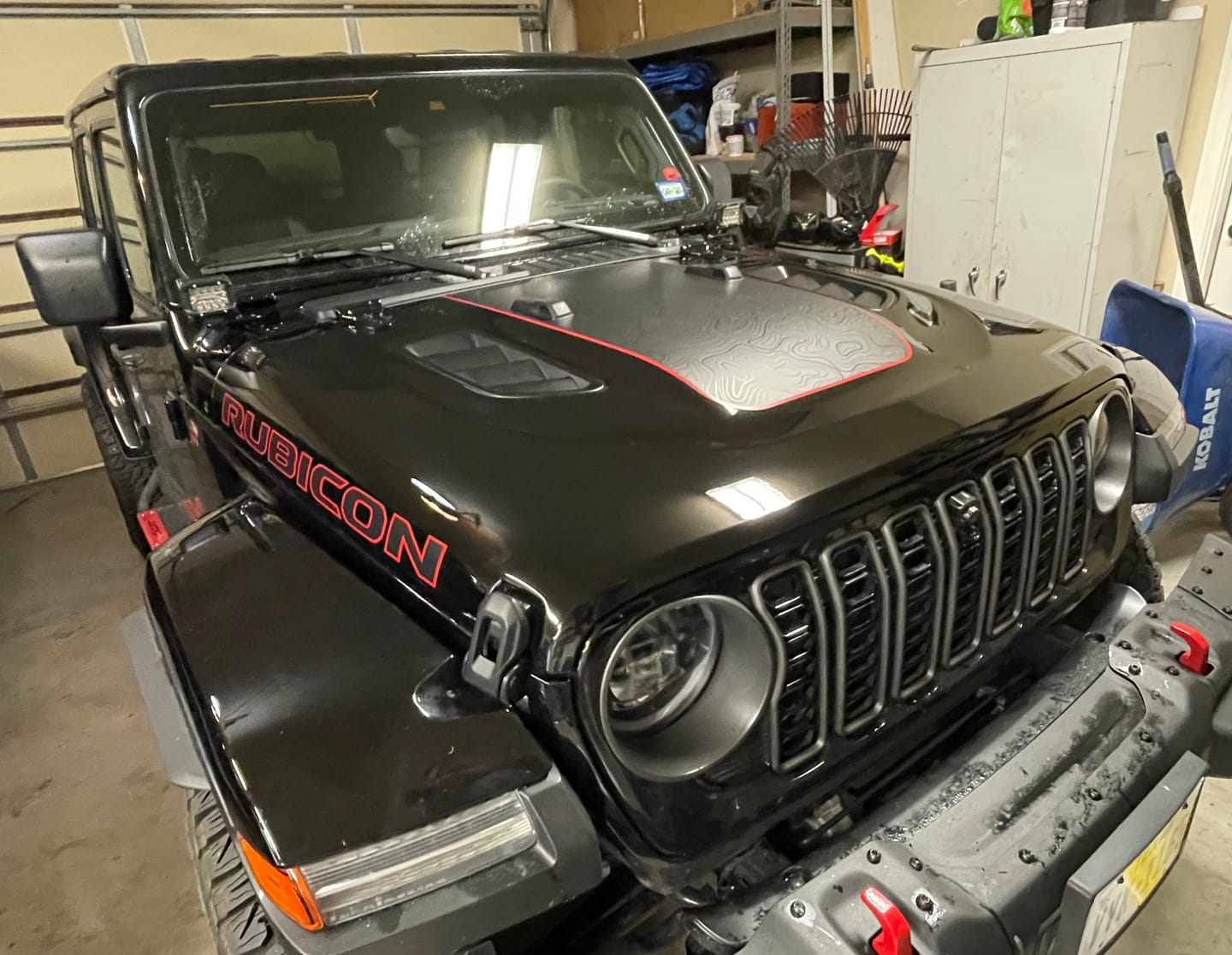 Customer photo review of Hood Graphic for RUBICON | Black Topo - fits Wrangler JL & Gladiator JT