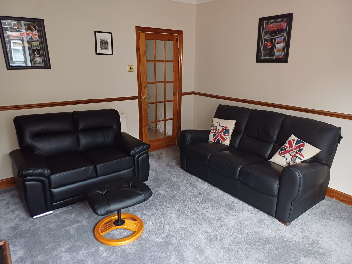 Customer photo review of Ravenna 2 Seater Leather Sofa - Black