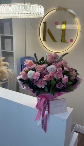 Customer photo review of Pinkz Arrangement